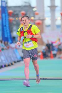 BIB: 5443, 
                            <button type="button" onclick="openModal(21766561)" class="btn btn-primary btn-sm float-right btn-popup" data-toggle="modal" data-target=".modal-high-quality">
                        <i class="fas fa-shopping-cart"></i> Add to Cart
                    </button>
                                            <button type="button" onclick="isThisMe(21766561, true)" class="btn btn-success btn-sm float-right btn-popup btn-isme hidden" data-toggle="tooltip" data-placement="bottom" title="นี่คือรูปของคุณใช่ไหม คลิกที่นี่เพื่อเอาเข้าอัลบั้ม">
                        <i class="fas fa-plus"></i> Add to album
                    </button>
                    <button type="button" onclick="isThisMe(21766561, false)" class="btn btn-warning btn-sm float-right btn-popup btn-isnotme hidden">
                        <i class="fas fa-ban"></i> Remove from album
                    </button>